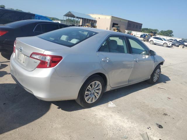 4T4BF1FK7CR216643 - 2012 TOYOTA CAMRY BASE SILVER photo 3