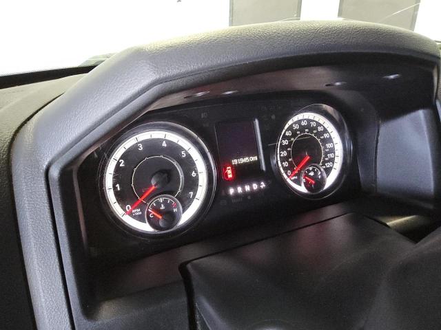 1C6RR6TT4KS584813 - 2019 RAM 1500 CLASS SLT 银色 照片 9