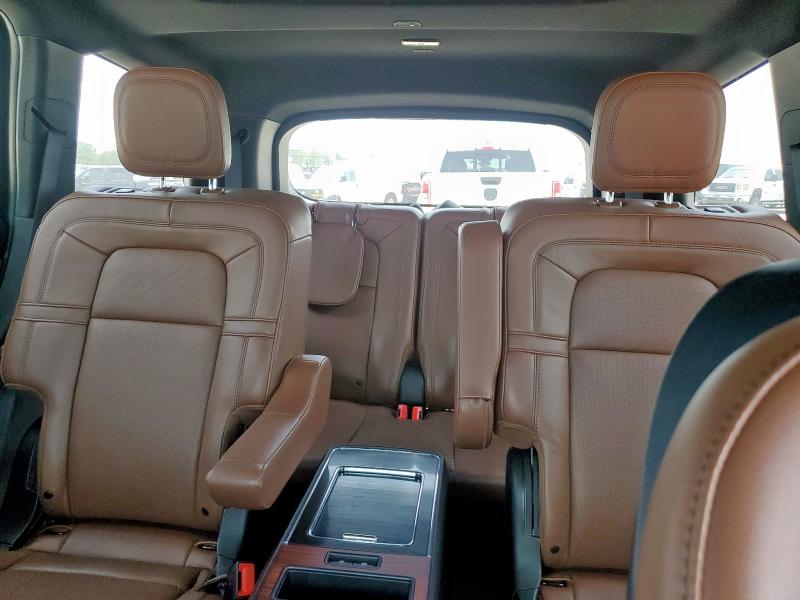 5LM5J7WC7PGL10427 - 2023 LINCOLN AVIATOR RESERVE Մոխրագույն լուսանկար 10