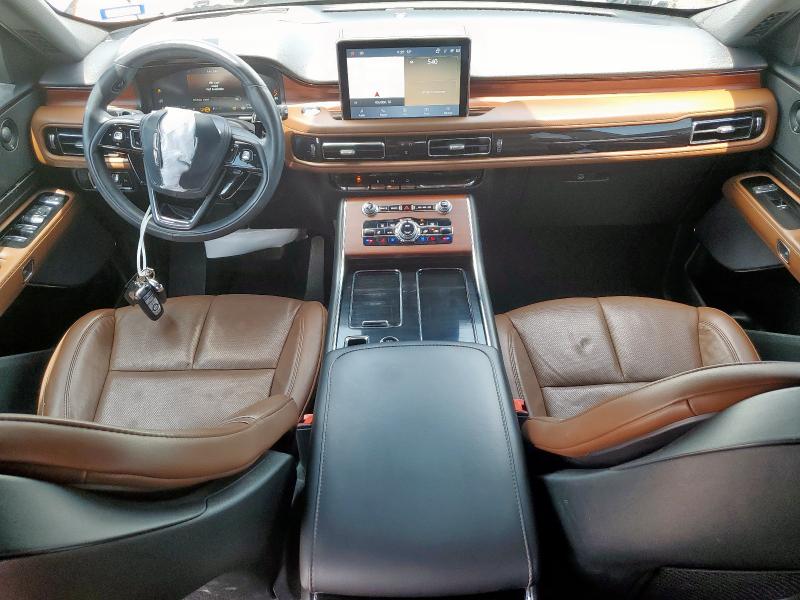 5LM5J7WC7PGL10427 - 2023 LINCOLN AVIATOR RESERVE Մոխրագույն լուսանկար 8