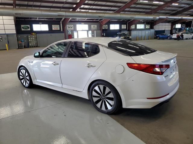 KNAGR4A62B5117189 - 2011 KIA OPTIMA SX WHITE photo 2