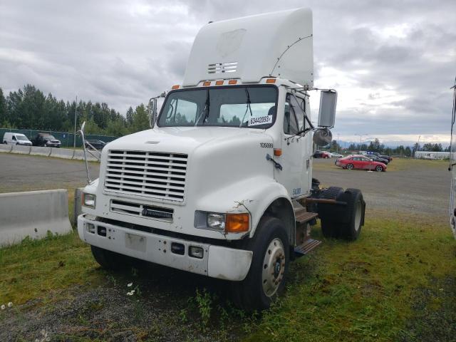 1HSHBAHN7WH600650 - 1998 INTERNATIONAL 8000 8100 WHITE photo 2