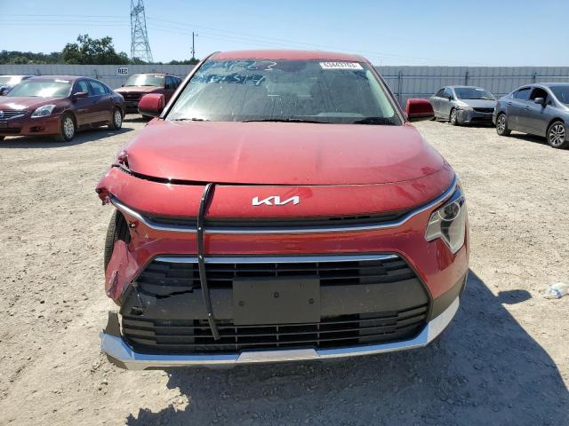 KNDCP3LE6P5089314 - 2023 KIA NIRO LX RED photo 5