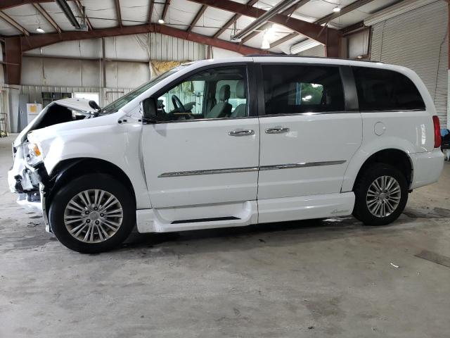 2C4RC1CG3FR743277 - 2015 CHRYSLER TOWN & COU TOURING L WHITE photo 1