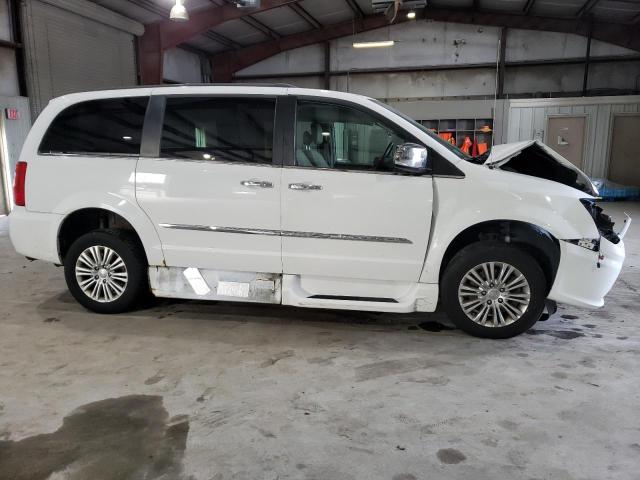 2C4RC1CG3FR743277 - 2015 CHRYSLER TOWN & COU TOURING L WHITE photo 4