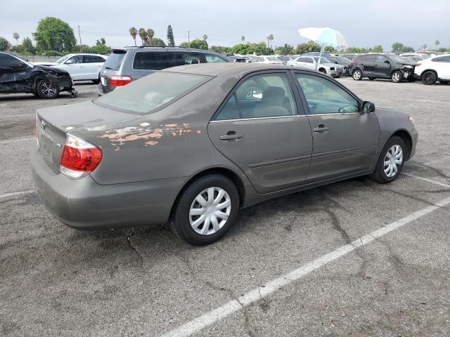 4T1BE32KX5U545788 - 2005 TOYOTA CAMRY LE ნაცრისფერი ფოტო 3