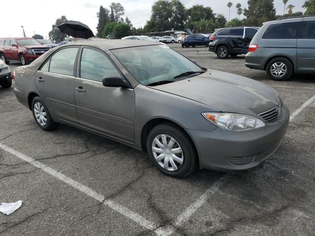 4T1BE32KX5U545788 - 2005 TOYOTA CAMRY LE ნაცრისფერი ფოტო 4