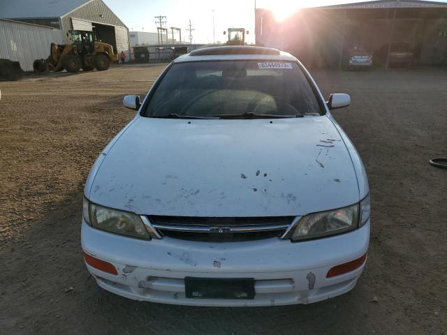 JN1CA21D0WT506879 - 1998 NISSAN MAXIMA GLE WHITE photo 5