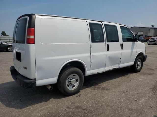 1GCWGFBA3E1150085 - 2014 CHEVROLET EXPRESS G2 WHITE photo 3