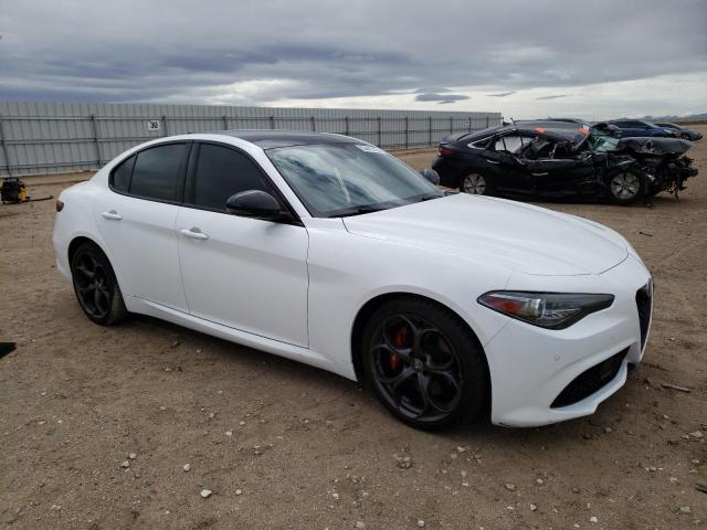 ZARFAMBN4K7603766 - 2019 ALFA ROMEO GIULIA TI WHITE photo 4