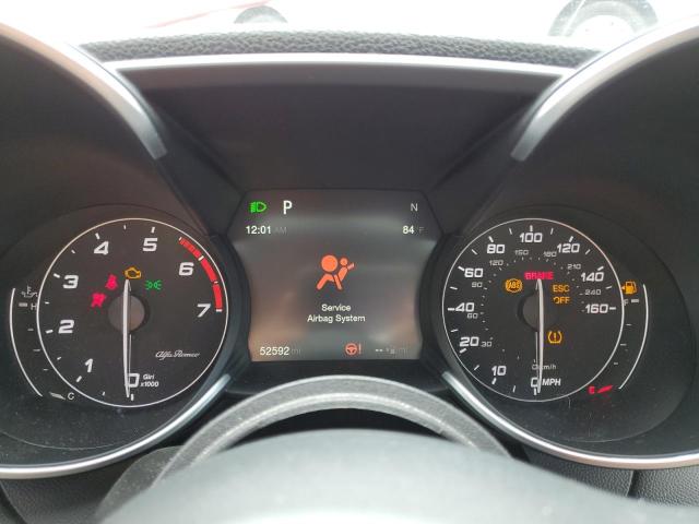 ZARFAEDN7H7557006 - 2017 ALFA ROMEO GIULIA Q4 红色 照片 9