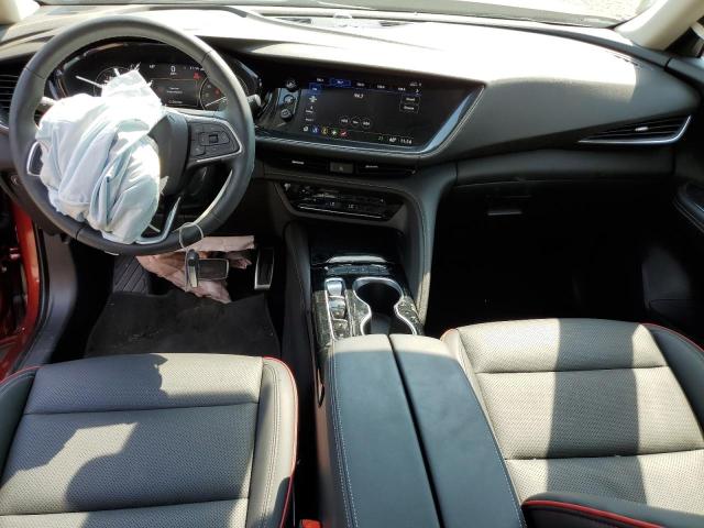 LRBFZNR42PD056963 - 2023 BUICK ENVISION ESSENCE Rot Foto 8