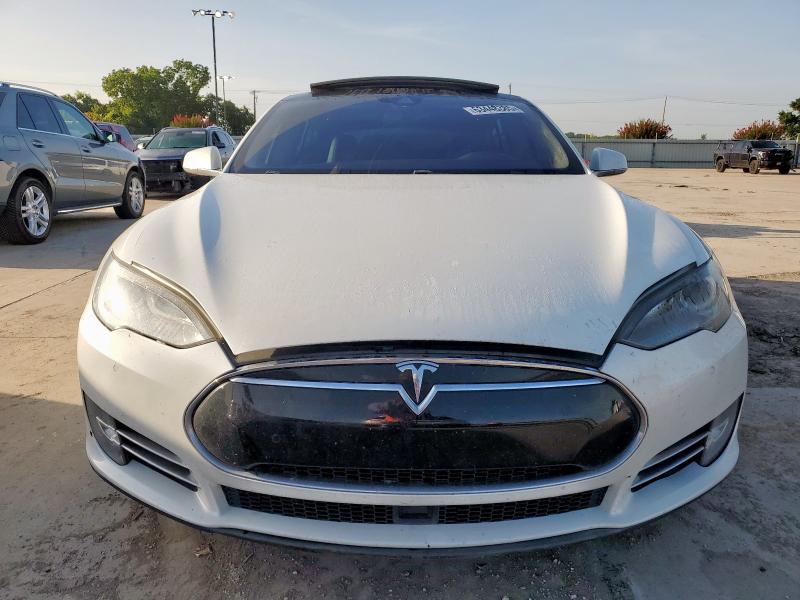 5YJSA1H12EFP51442 - 2014 TESLA MODEL S Սպիտակ լուսանկար 5