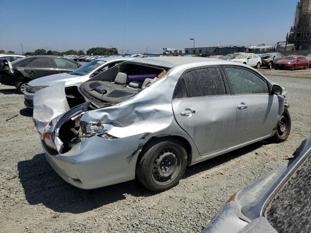 5YFBU4EE1DP100662 - 2013 TOYOTA COROLLA BASE SILVER photo 3