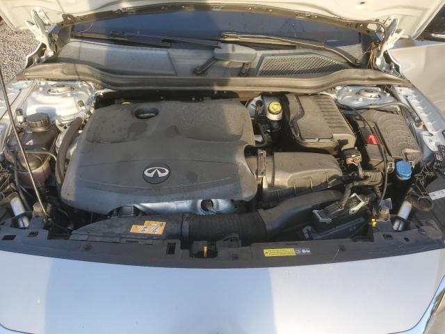 SJKCH5CRXJA040527 - 2018 INFINITI QX30 BASE SILVER photo 11