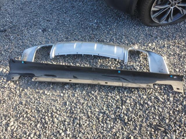 SJKCH5CRXJA040527 - 2018 INFINITI QX30 BASE SILVER photo 12