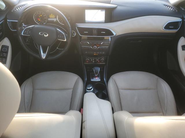 SJKCH5CRXJA040527 - 2018 INFINITI QX30 BASE SILVER photo 8