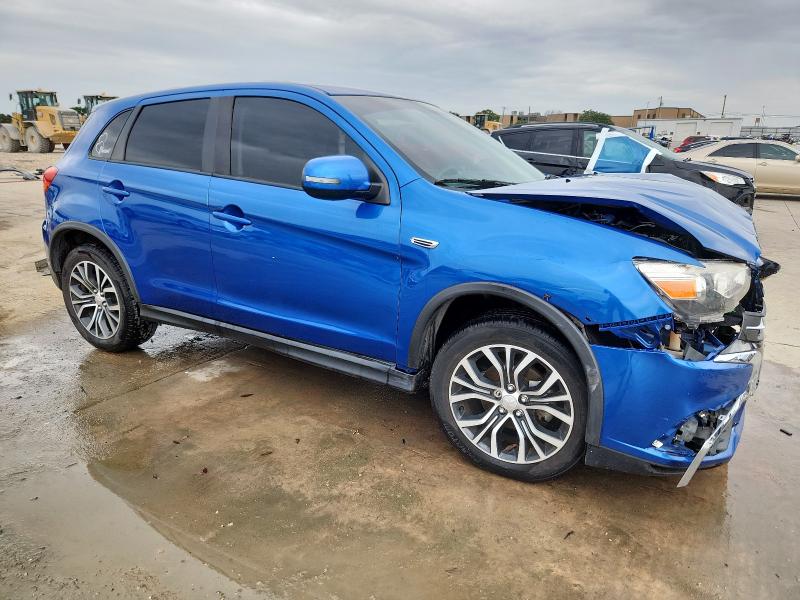 JA4AP3AU5KU028918 - 2019 MITSUBISHI OUTLANDER ES BLUE photo 4