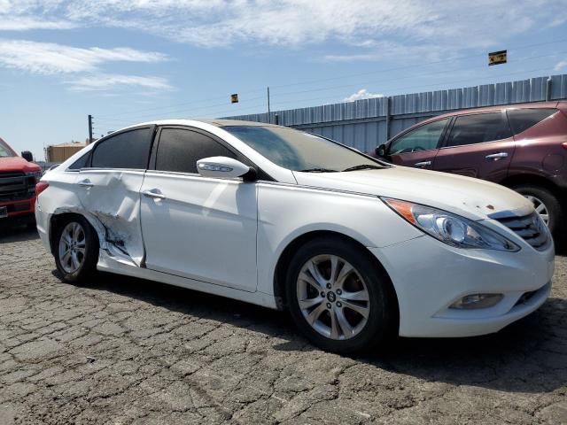 5NPEC4AC5DH631297 - 2013 HYUNDAI SONATA SE WHITE photo 4