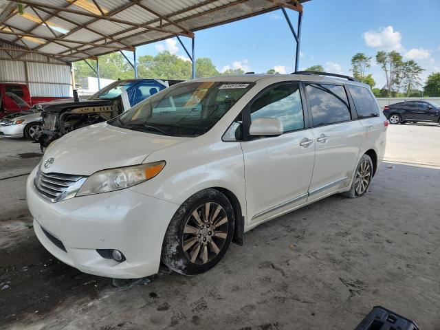 2011 TOYOTA SIENNA XLE, 