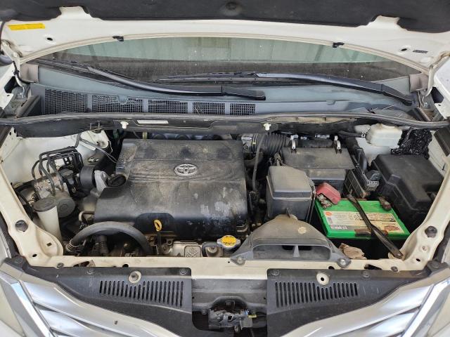 5TDYK3DC0BS003886 - 2011 TOYOTA SIENNA XLE WHITE photo 12