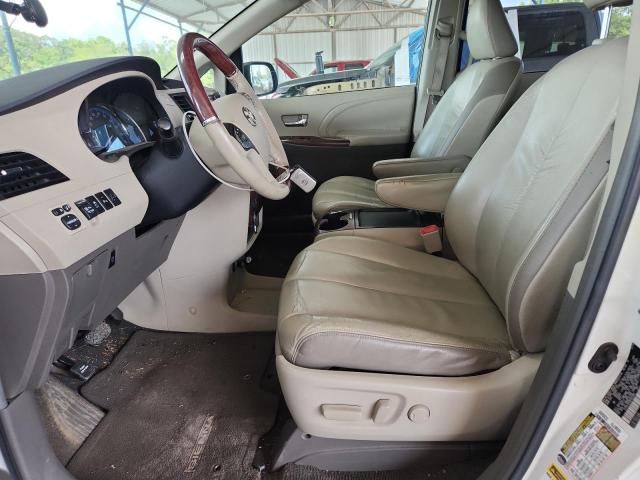 5TDYK3DC0BS003886 - 2011 TOYOTA SIENNA XLE WHITE photo 7