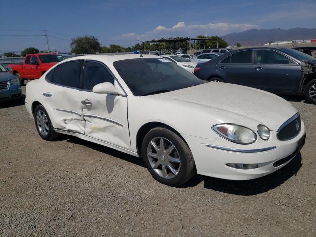 2G4WE567X51246865 - 2005 BUICK LACROSSE CXS WHITE photo 4