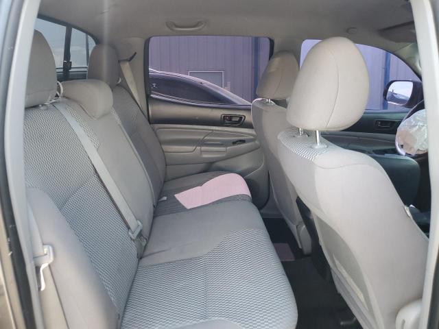 3TMJU4GN0DM156110 - 2013 TOYOTA TACOMA DOUBLE CAB PRERUNNER GRAY photo 10