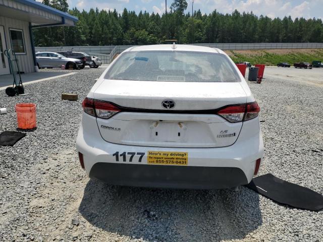 JTDBCMFE4R3057713 - 2024 TOYOTA COROLLA LE WHITE photo 6