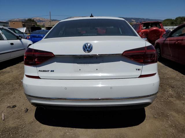 1VWGT7A33HC077167 - 2017 VOLKSWAGEN PASSAT SE WHITE photo 6