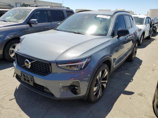 2023 VOLVO XC40 PLUS, 