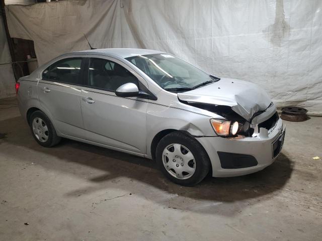 1G1JA5SG0D4232940 - 2013 CHEVROLET SONIC LS 银色 照片 4