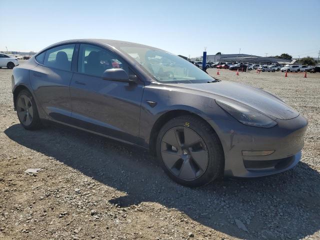 5YJ3E1EA6PF408830 - 2023 TESLA MODEL 3 灰色 照片 4