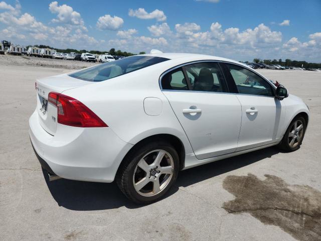 YV1612FS0D1228540 - 2013 VOLVO S60 T5 თეთრი ფოტო 3