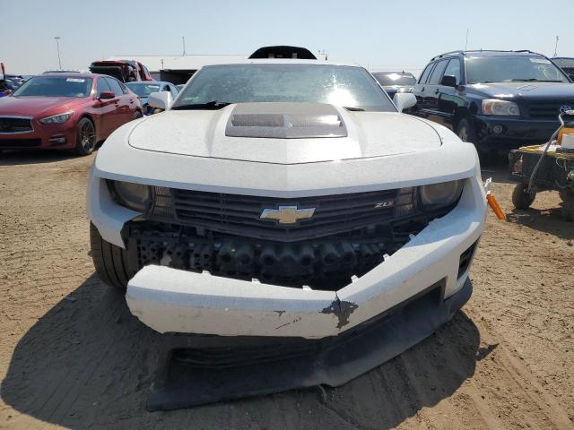 2G1FL1EP8D9800658 - 2013 CHEVROLET CAMARO ZL1 WHITE photo 5