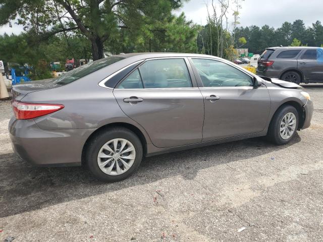 4T1BF1FK7GU175107 - 2016 TOYOTA CAMRY LE 灰色 照片 3