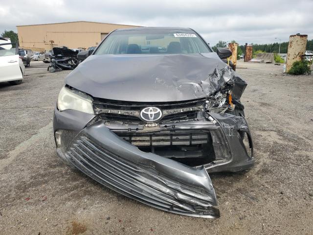 4T1BF1FK7GU175107 - 2016 TOYOTA CAMRY LE 灰色 照片 5