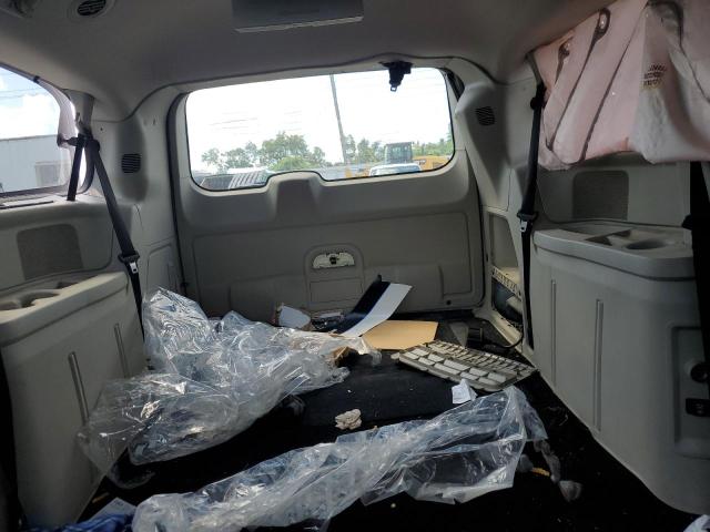 2A4RR8DG2BR630267 - 2011 CHRYSLER TOWN & COU TOURING L WHITE photo 10