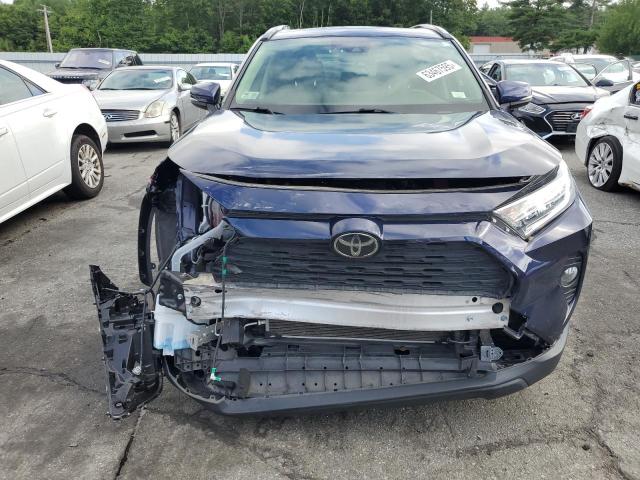 JTMP1RFV8KD509235 - 2019 TOYOTA RAV4 XLE BLUE photo 5