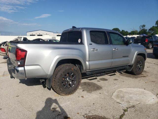 3TMAZ5CN0NM160429 - 2022 TOYOTA TACOMA DOUBLE CAB 银色 照片 3