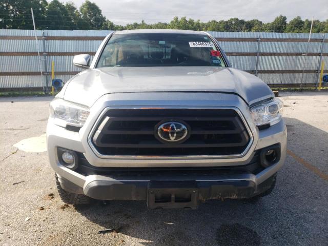 3TMAZ5CN0NM160429 - 2022 TOYOTA TACOMA DOUBLE CAB 银色 照片 5