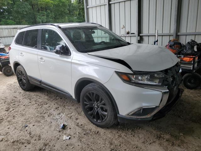 JA4AD3A3XJZ020265 - 2018 MITSUBISHI OUTLANDER SE WHITE photo 4