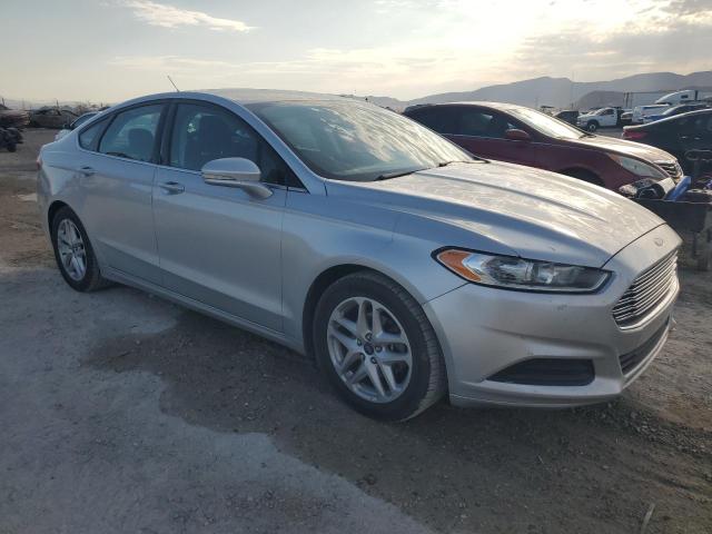 3FA6P0H76GR397155 - 2016 FORD FUSION SE SILVER photo 4