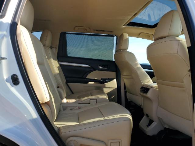 5TDKKRFH7GS504475 - 2016 TOYOTA HIGHLANDER XLE WHITE photo 11