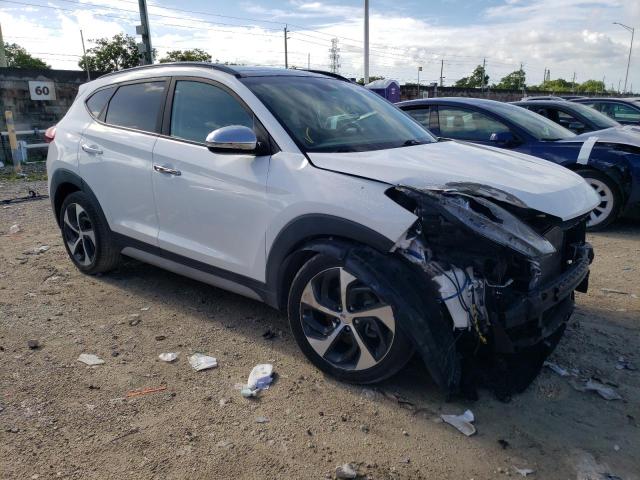 KM8J33A21JU684897 - 2018 HYUNDAI TUCSON VALUE WHITE photo 4