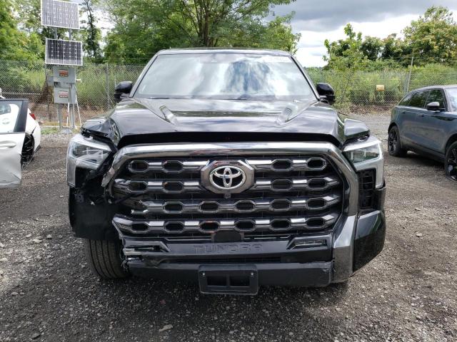 5TFNA5DBXPX072644 - 2023 TOYOTA TUNDRA CREWMAX PLATINUM Schwarz Foto 5
