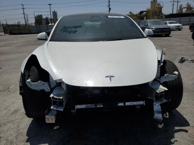 5YJ3E1EA3NF317849 - 2022 TESLA MODEL 3 Weiß Foto 5