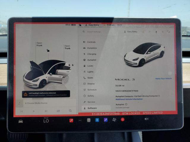 5YJ3E1EA3NF317849 - 2022 TESLA MODEL 3 Weiß Foto 9