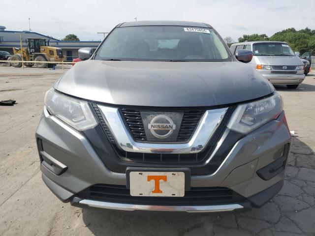 KNMAT2MV7HP575521 - 2017 NISSAN ROGUE S GRAY photo 5