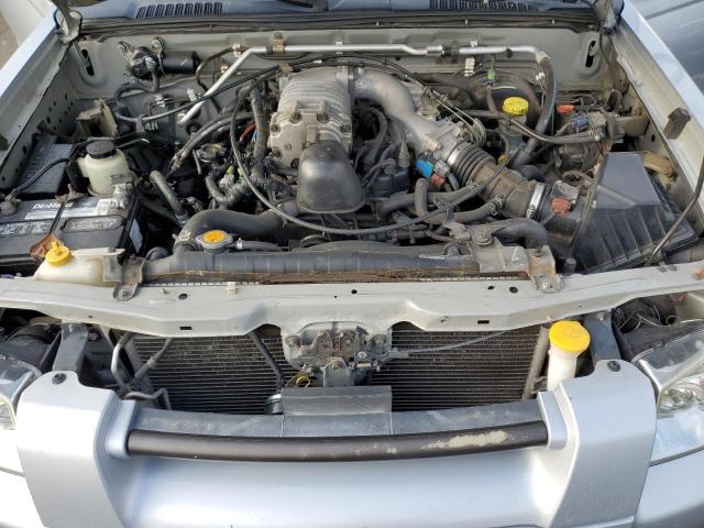 1N6MD29Y12C326737 - 2002 NISSAN FRONTIER CREW CAB SC SILVER photo 11